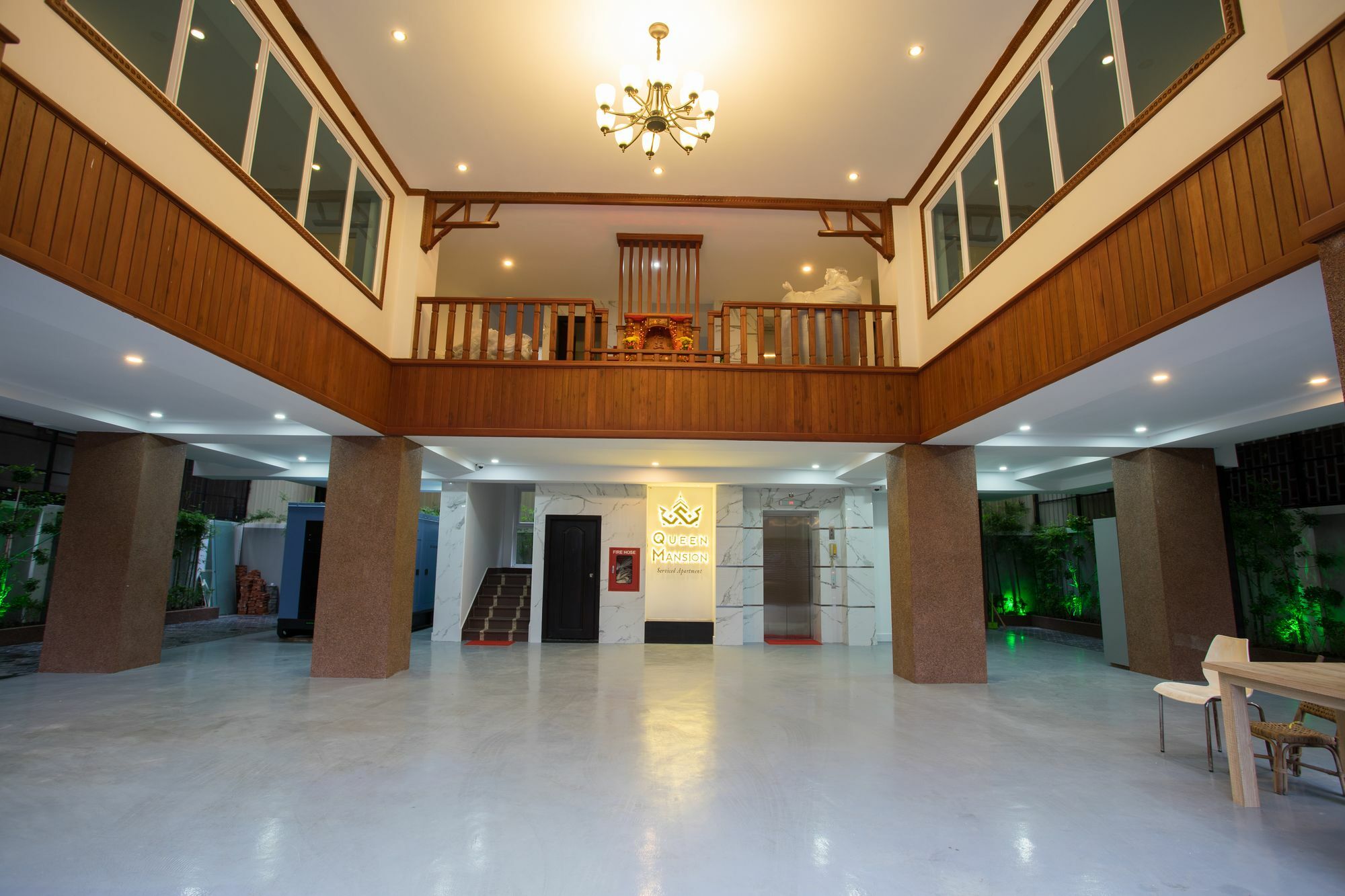 Queen Mansion Phnom Penh Exterior photo