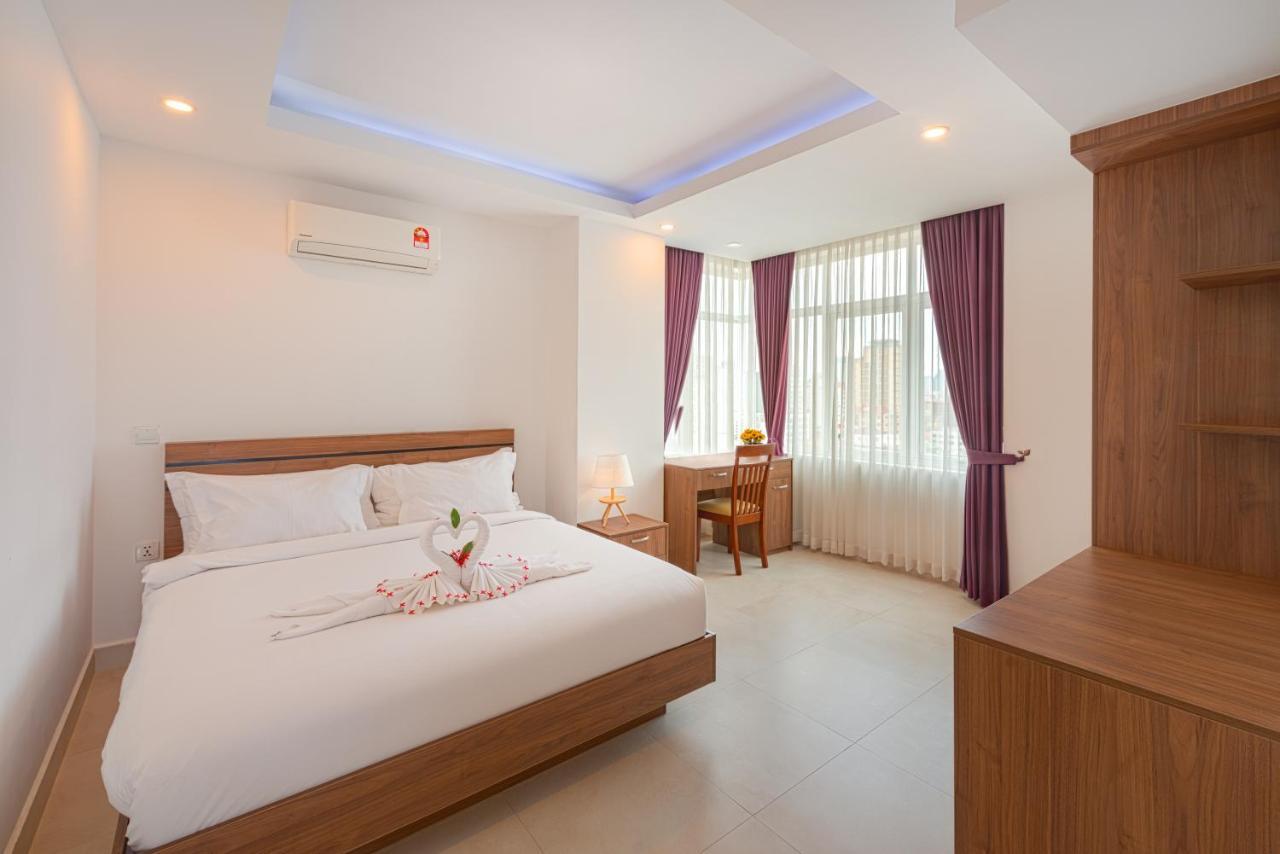 Queen Mansion Phnom Penh Exterior photo